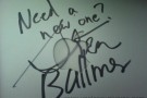 Steve Ballmer autografa un Mac [video]