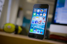 Apple: nuovi iPhone con display più grandi, ricurvi e sensori extra?