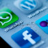 Facebook: addio chat dall’app mobile, Messenger sarà l’unico modo per comunicare